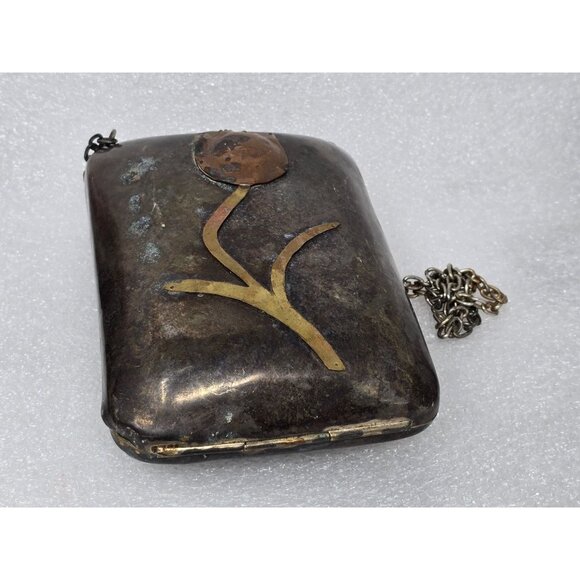 Antique Sterling Silver Metal Chain Purse With Floral Design & Latch Closure - Picture 1 of 6
